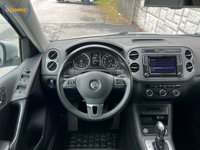 2017 Volkswagen Tiguan in Decatur, GA 30032 - 18135430 23