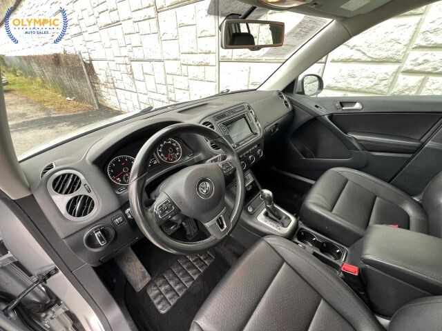 2017 Volkswagen Tiguan in Decatur, GA 30032 - 18135430 20