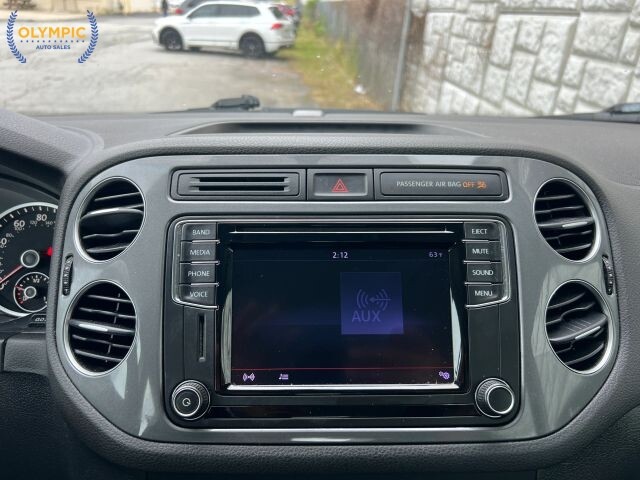 2017 Volkswagen Tiguan in Decatur, GA 30032 - 18135430 31