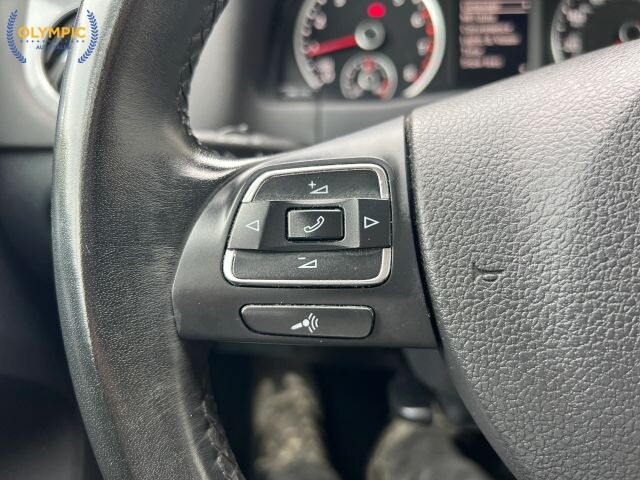 2017 Volkswagen Tiguan in Decatur, GA 30032 - 18135430 24