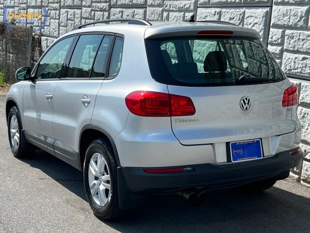 2017 Volkswagen Tiguan in Decatur, GA 30032 - 18135430 4
