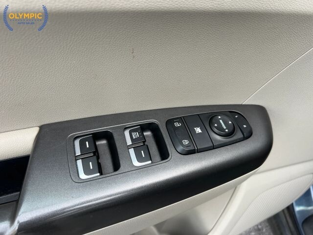 2022 Kia Sportage in Decatur, GA 30032 - 18135432 37