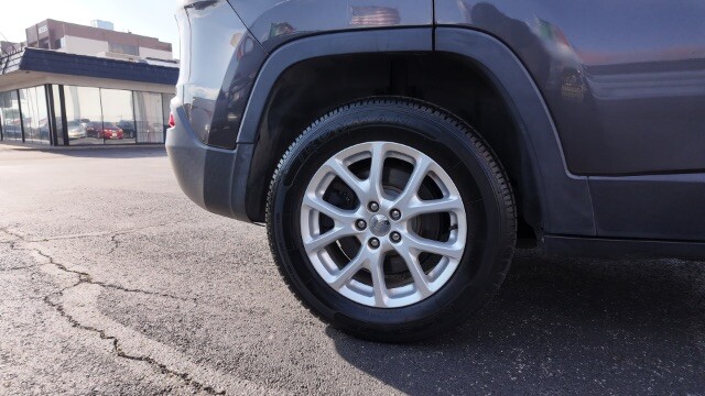 2014 Jeep Cherokee in Dallas, TX 75228 - 18135451 5