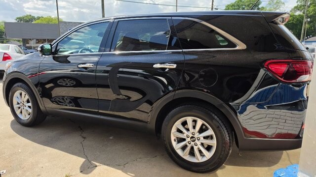 2019 Kia Sorento in Cartersville, GA 30120 - 18135453 6