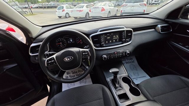 2019 Kia Sorento in Cartersville, GA 30120 - 18135453 3