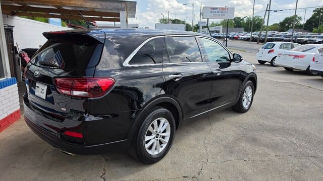 2019 Kia Sorento in Cartersville, GA 30120 - 18135453 9
