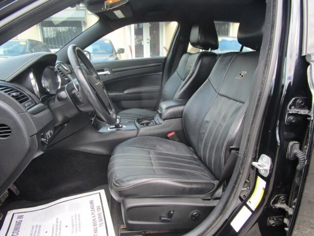 2014 Chrysler 300 in Tampa, FL 33604-6914 - 18135455 9