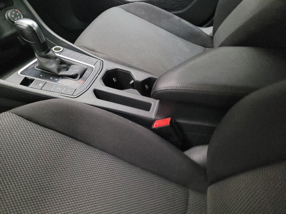 2019 Volkswagen Jetta in Riverside, CA 92504 - 18135456 26