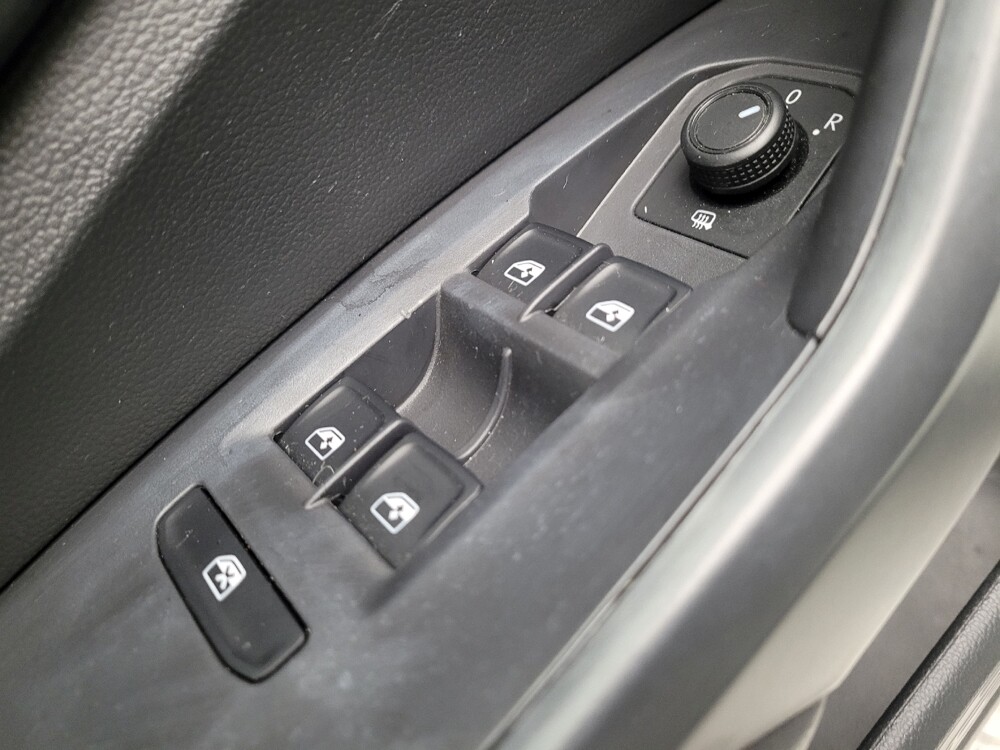 2019 Volkswagen Jetta in Riverside, CA 92504 - 18135456 27