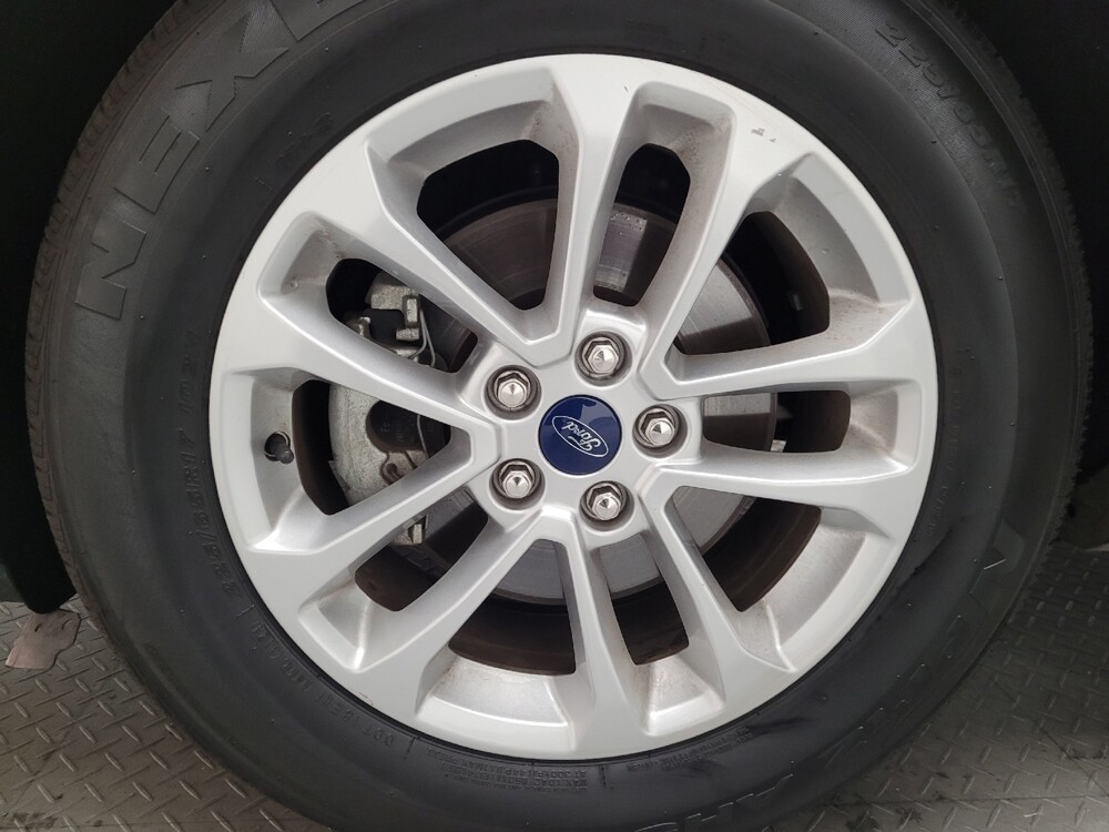 2020 Ford Escape in Torrance, CA 90504 - 18135458 31