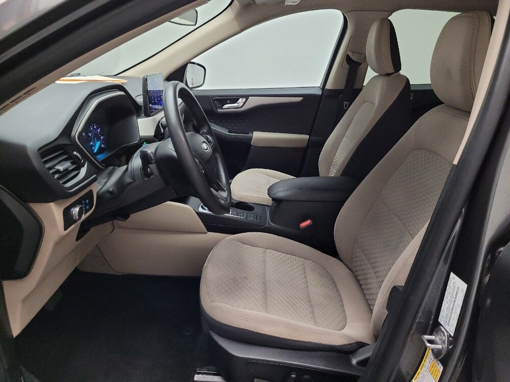 2020 Ford Escape in Torrance, CA 90504 - 18135458 17