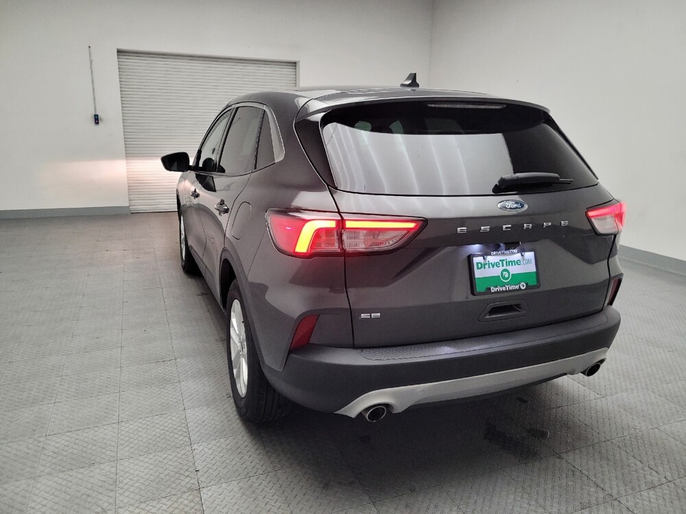 2020 Ford Escape in Torrance, CA 90504 - 18135458 6