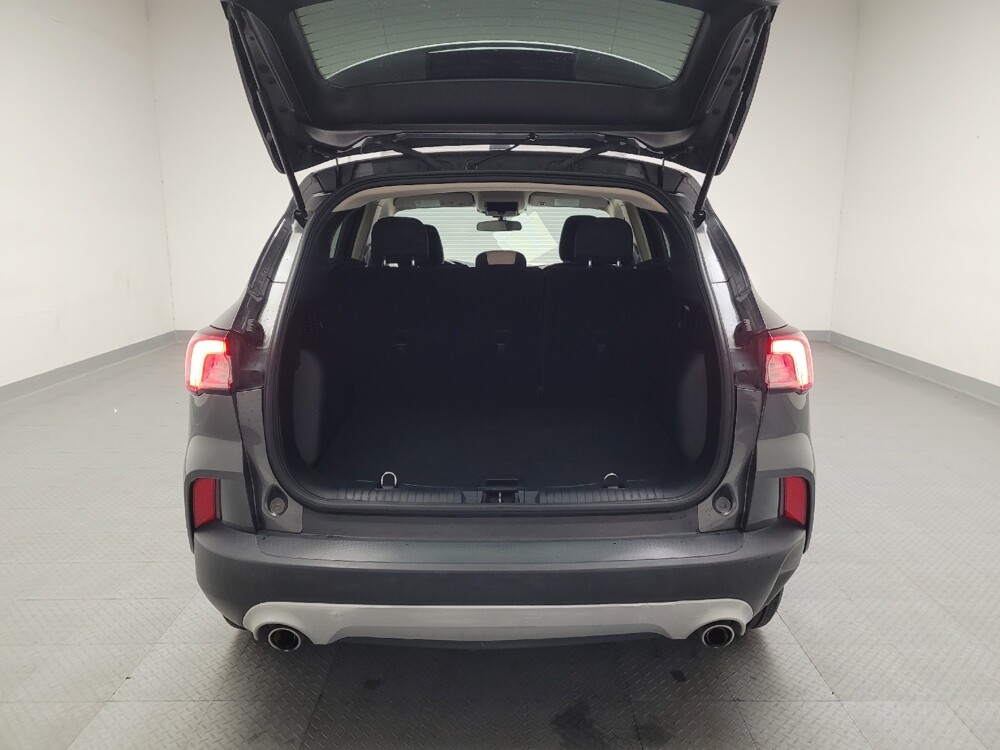 2020 Ford Escape in Torrance, CA 90504 - 18135458 29