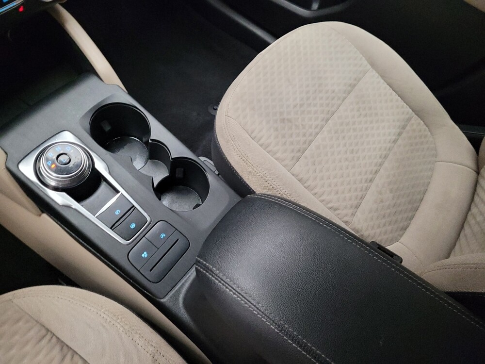 2020 Ford Escape in Torrance, CA 90504 - 18135458 26