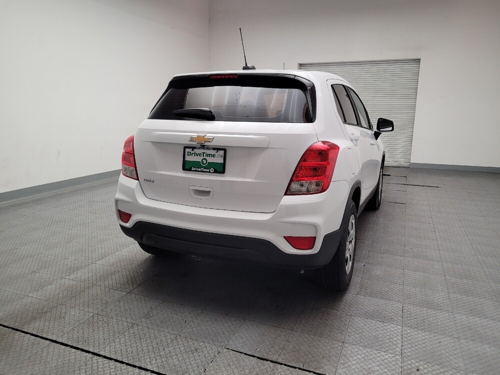 2018 Chevrolet Trax in Sacramento, CA 95821 - 18135462 7