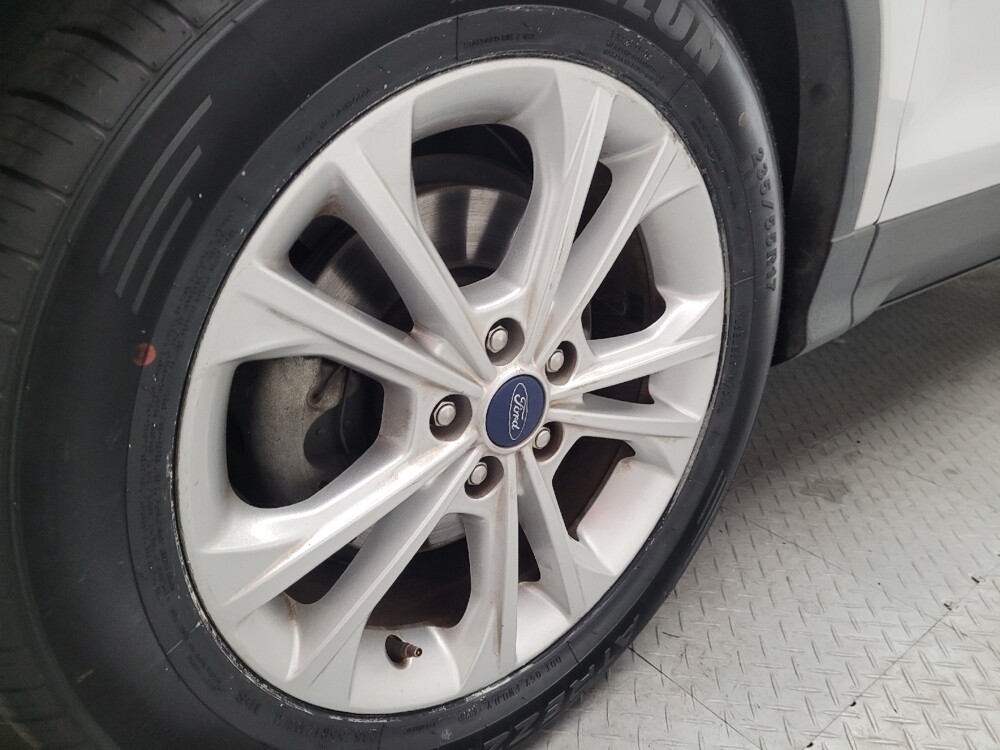 2017 Ford Escape in Fresno, CA 93726 - 18135464 31