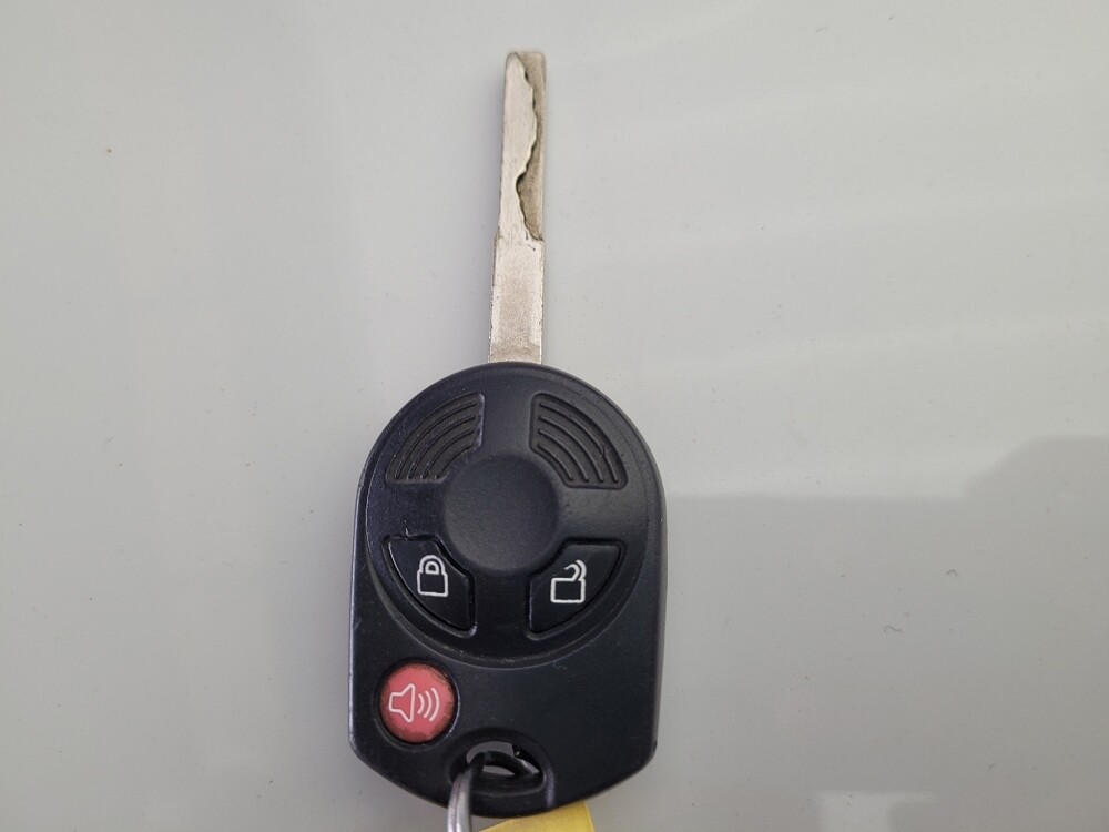 2017 Ford Escape in Fresno, CA 93726 - 18135464 32