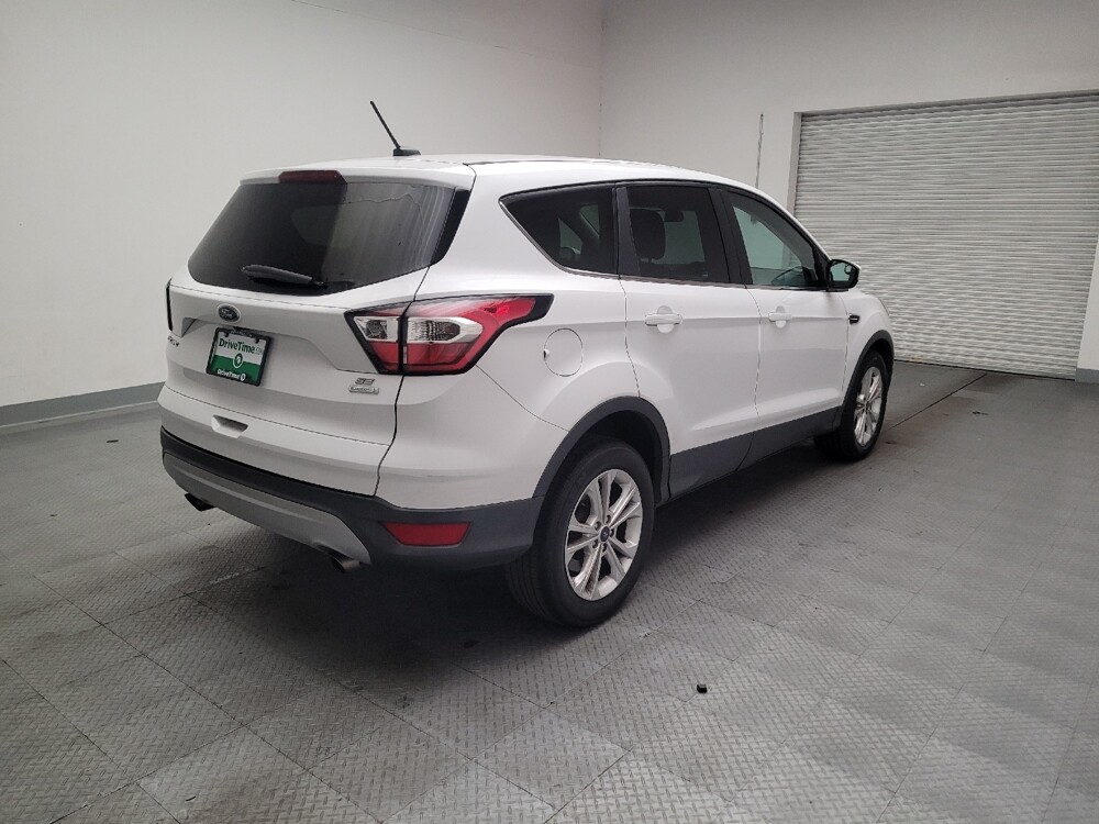 2017 Ford Escape in Fresno, CA 93726 - 18135464 9