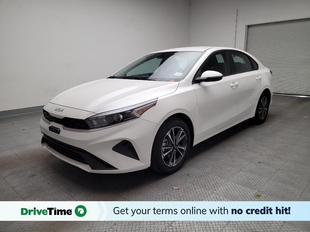 2024 Kia Forte in Torrance, CA 90504 - 18135473