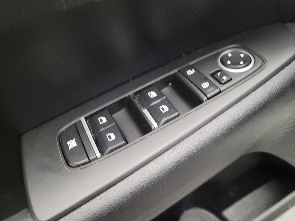 2024 Kia Forte in Torrance, CA 90504 - 18135473 27