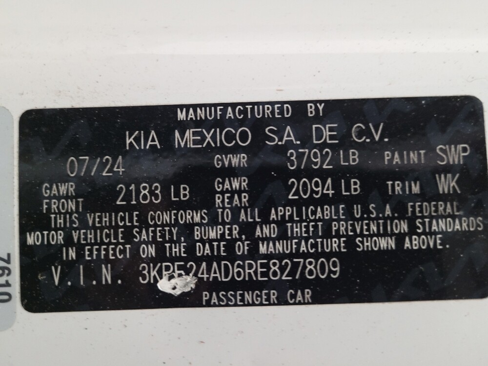 2024 Kia Forte in Torrance, CA 90504 - 18135473 33