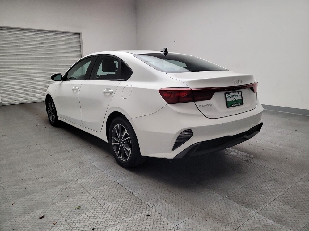 2024 Kia Forte in Torrance, CA 90504 - 18135473 5