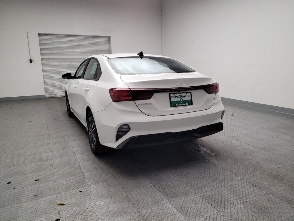 2024 Kia Forte in Torrance, CA 90504 - 18135473 6