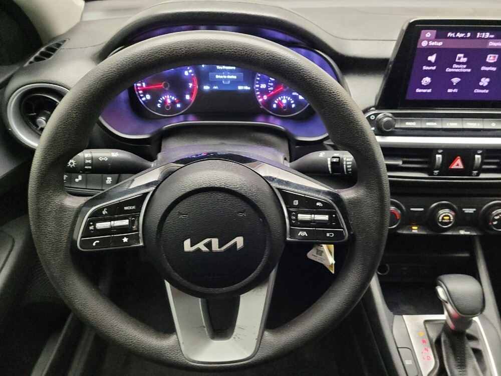 2024 Kia Forte in Torrance, CA 90504 - 18135473 22