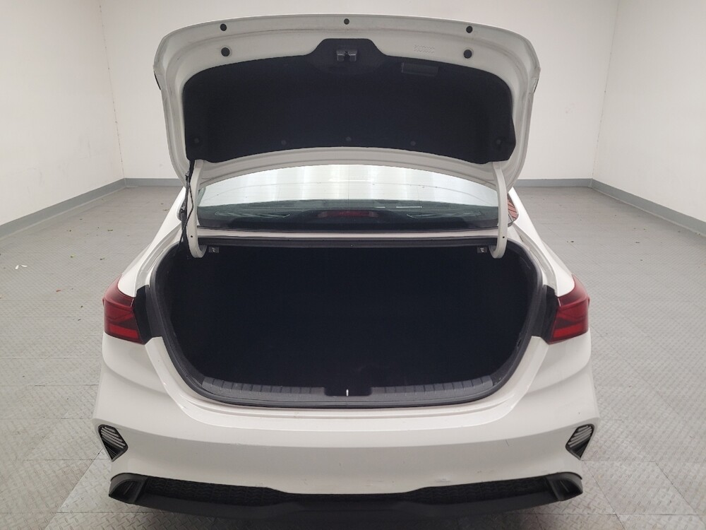 2024 Kia Forte in Torrance, CA 90504 - 18135473 29