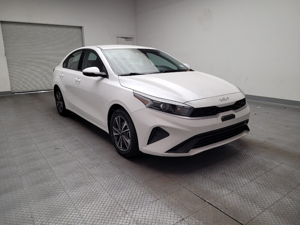 2024 Kia Forte in Torrance, CA 90504 - 18135473 13