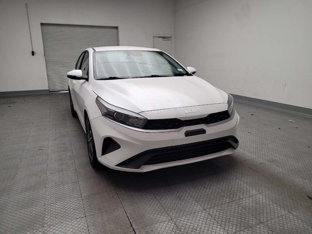 2024 Kia Forte in Torrance, CA 90504 - 18135473 14