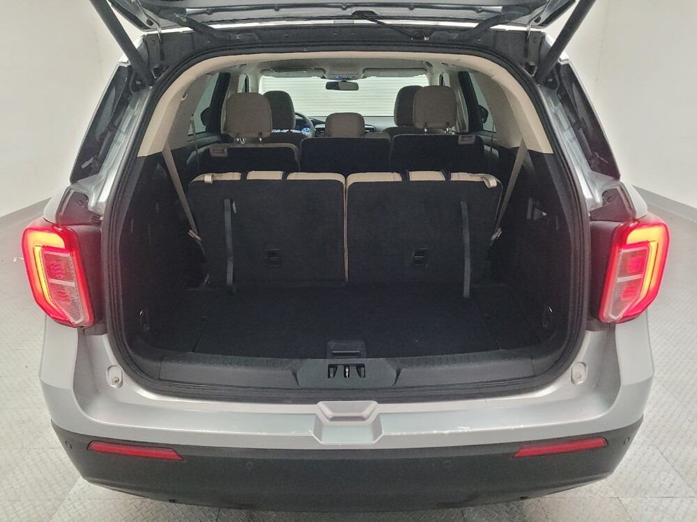 2022 Ford Explorer in Montclair, CA 91763 - 18135474 29