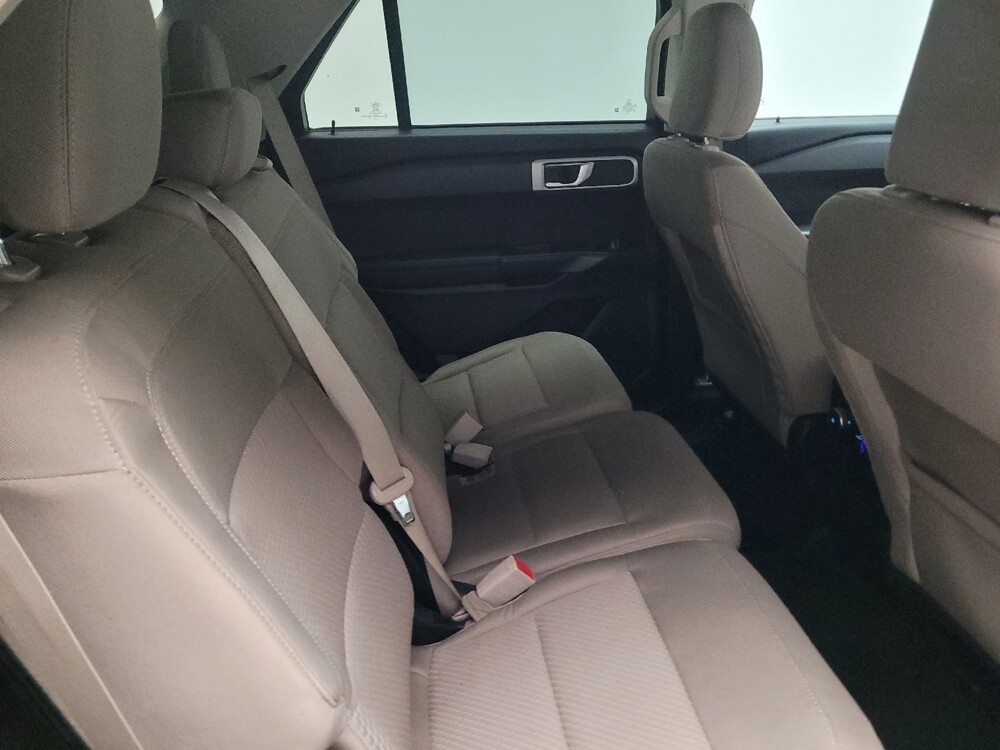 2022 Ford Explorer in Montclair, CA 91763 - 18135474 19