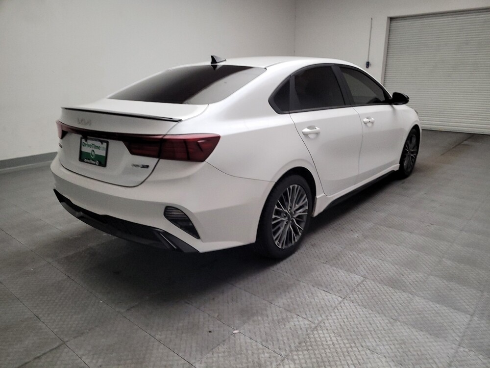 2022 Kia Forte in Torrance, CA 90504 - 18135481 9