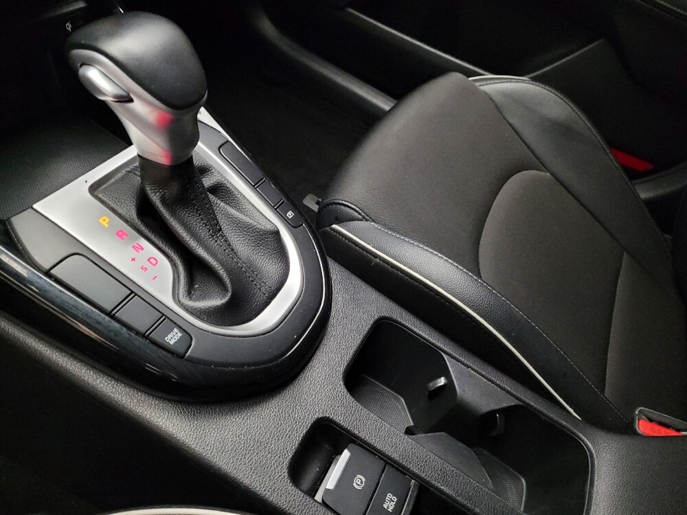 2022 Kia Forte in Torrance, CA 90504 - 18135481 26