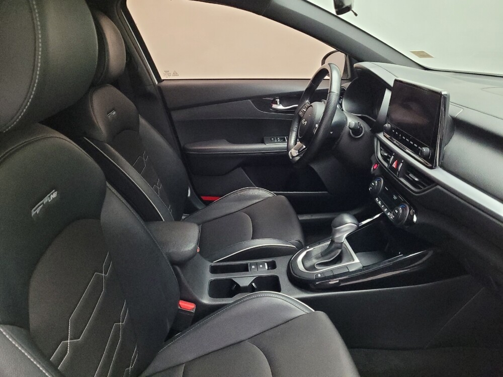 2022 Kia Forte in Torrance, CA 90504 - 18135481 21
