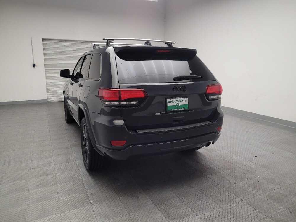 2018 Jeep Grand Cherokee in Fresno, CA 93726 - 18135483 6