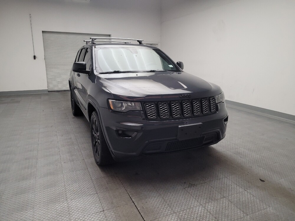 2018 Jeep Grand Cherokee in Fresno, CA 93726 - 18135483 14