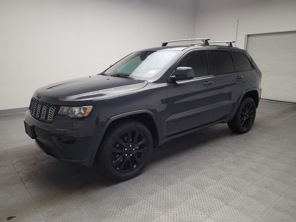2018 Jeep Grand Cherokee in Fresno, CA 93726 - 18135483 2