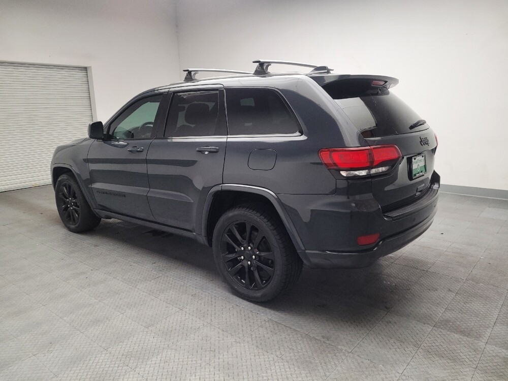 2018 Jeep Grand Cherokee in Fresno, CA 93726 - 18135483 3
