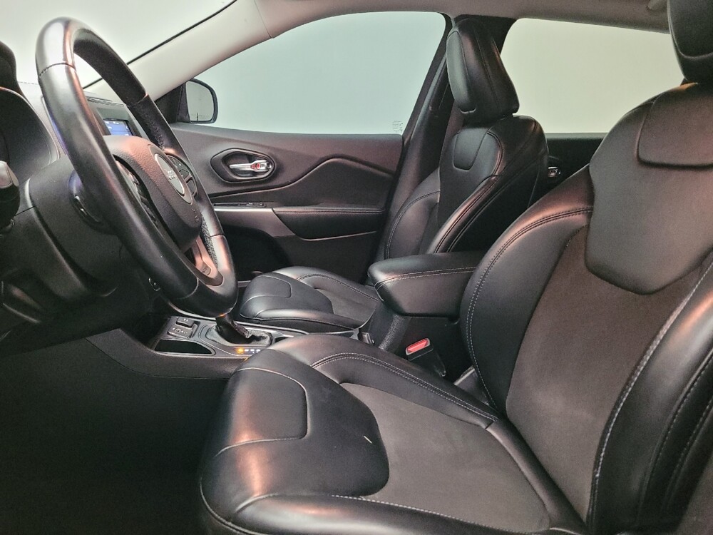 2019 Jeep Cherokee in Riverside, CA 92504 - 18135484 17