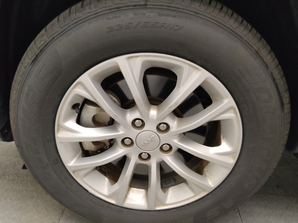 2020 Jeep Cherokee in Knoxville, TN 37923 - 18135490 31