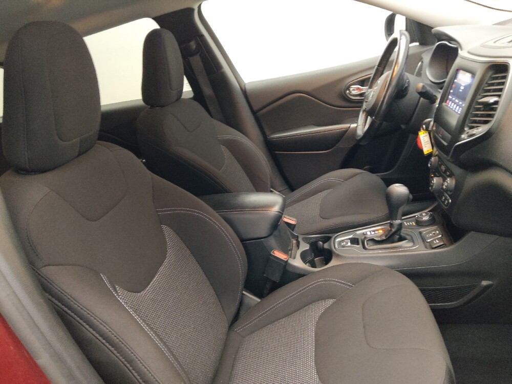 2020 Jeep Cherokee in Knoxville, TN 37923 - 18135490 21