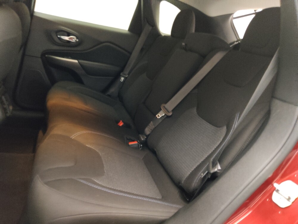 2020 Jeep Cherokee in Knoxville, TN 37923 - 18135490 18