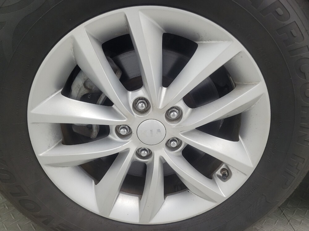 2017 Kia Sorento in Athens, GA 30606 - 18135503 31