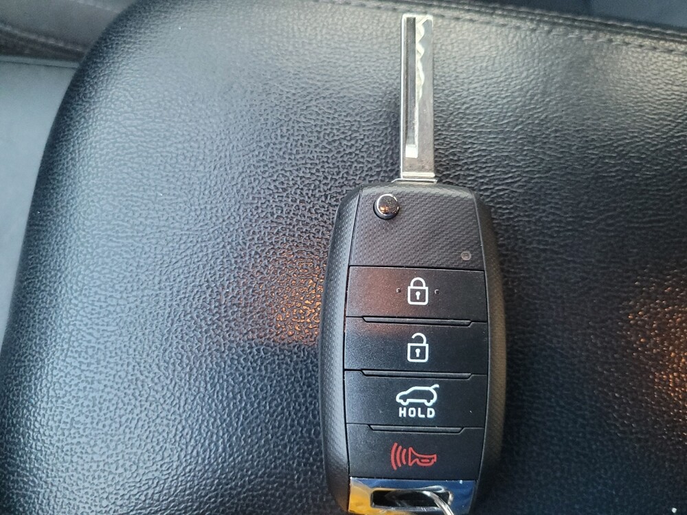 2016 Kia Sorento in Athens, GA 30606 - 18135505 32