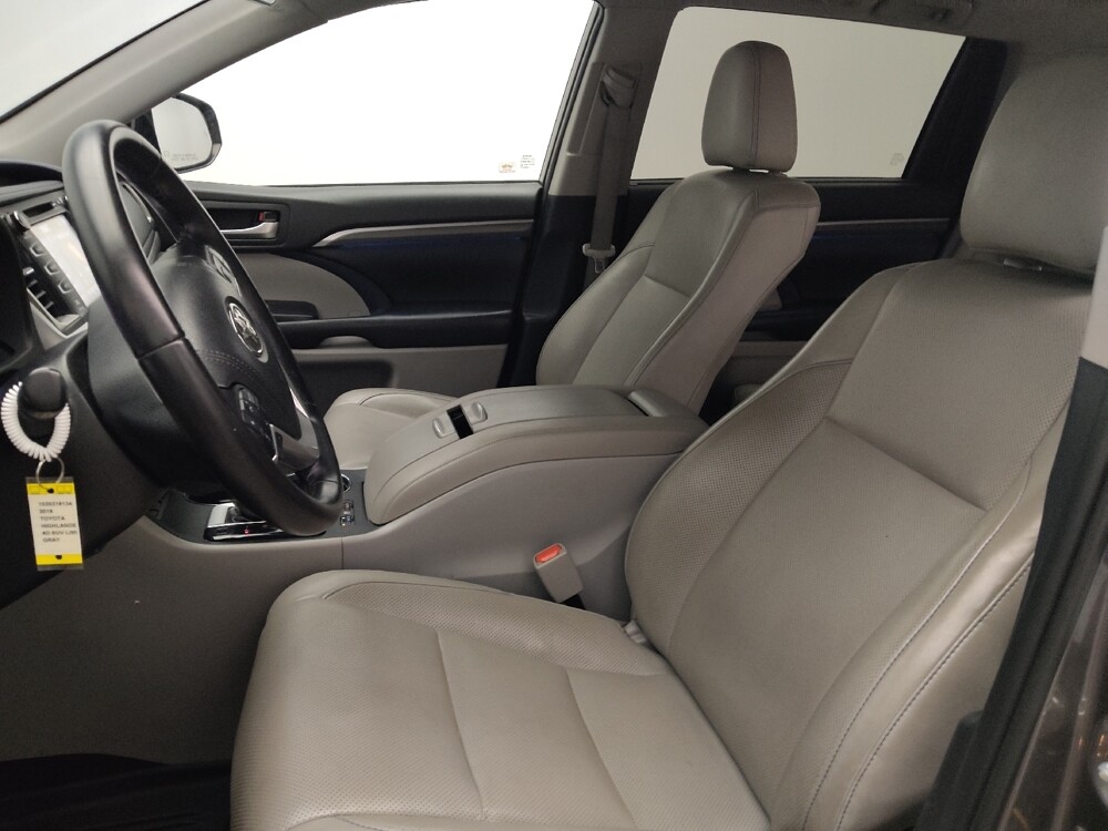 2019 Toyota Highlander in Union City, GA 30291 - 18135506 17