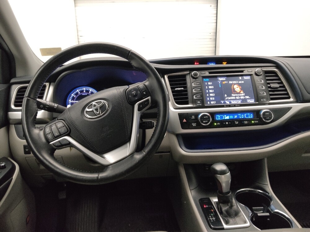 2019 Toyota Highlander in Union City, GA 30291 - 18135506 22