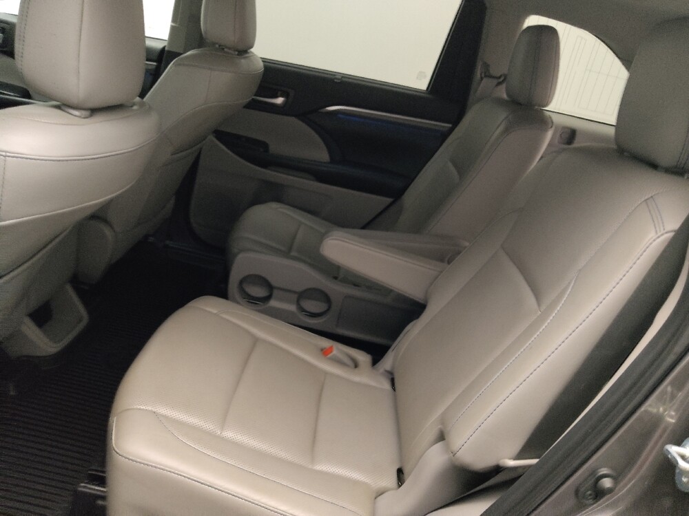 2019 Toyota Highlander in Union City, GA 30291 - 18135506 18