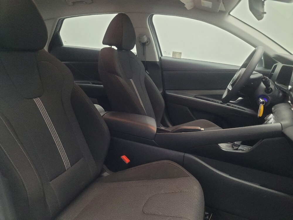 2025 Hyundai Elantra in Augusta, GA 30907 - 18135512 21